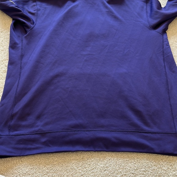 UDUB HOODIE - Picture 3 of 9